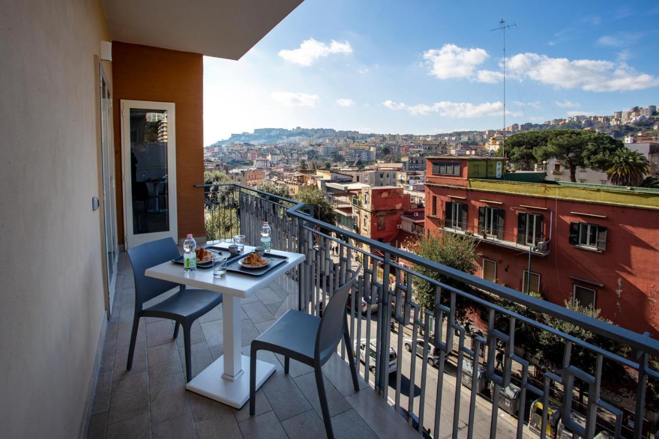 Lady Mary'S Luxury Suites Napels Buitenkant foto