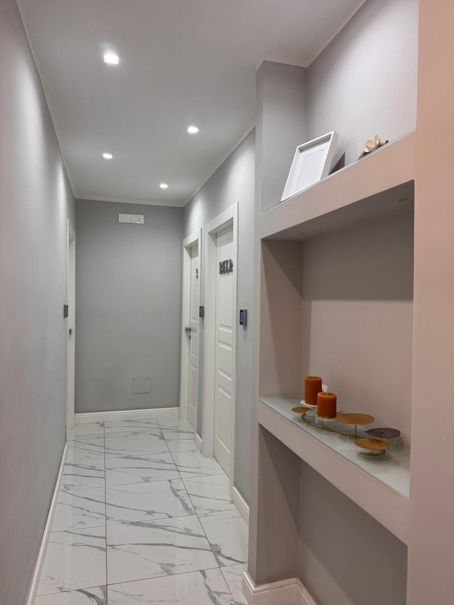 Lady Mary'S Luxury Suites Napels Buitenkant foto